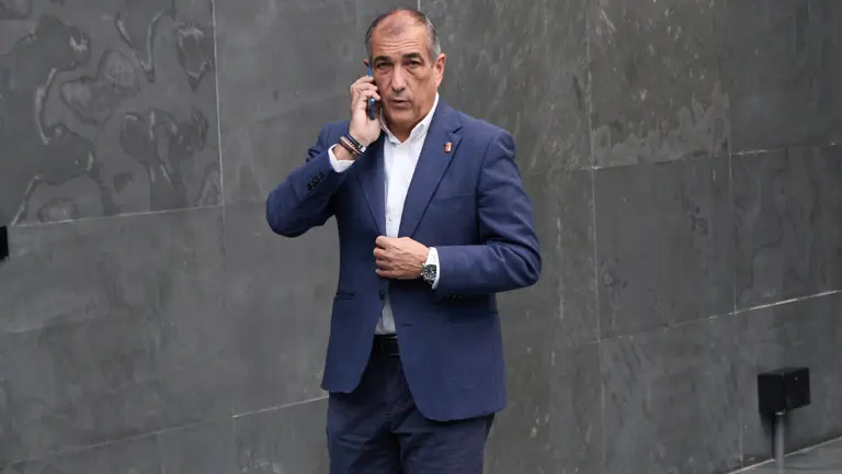 &Oacute;scar Chivite en el pleno del Parlamento de Navarra. I&Ntilde;IGO ALZUGARAY