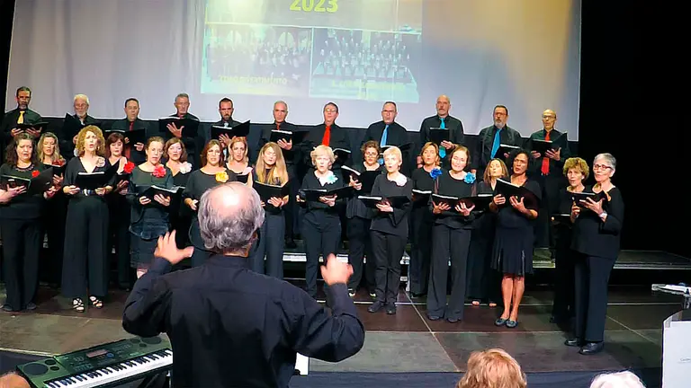 Divertimento, de Pamplona, participa en una de las galas corales m&aacute;s importantes de Asturias.
