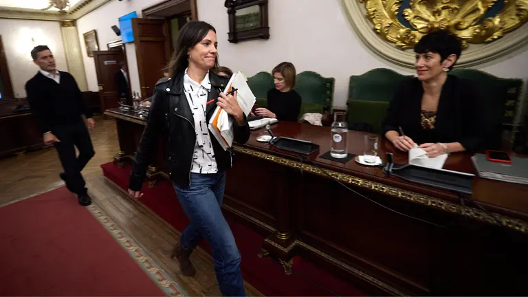 Marina Curiel, portavoz del PSN, durante el pleno extraordinario del Ayuntamiento de Pamplona para tratar las modificaciones de cr&eacute;dito en el Presupuesto del Ayuntamiento y el organismo aut&oacute;nomo de Escuelas Infantiles que han sido aprobadas por unanimidad. I&Ntilde;IGO ALZUGARAY