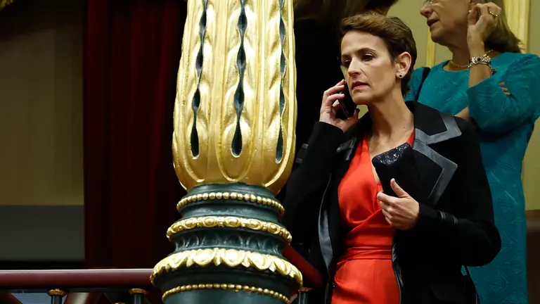 La presidenta de Navarra, Mar&iacute;a Chivite, asiste en el Congreso de los Diputados a la ceremonia de jura de la Constituci&oacute;n de Leonor de Borb&oacute;n en el d&iacute;a de su 18 cumplea&ntilde;os, un acto que representa el hito m&aacute;s importante de su trayectoria institucional y pavimenta el camino para que alg&uacute;n d&iacute;a se convierta en reina. EFE/ Chema Moya