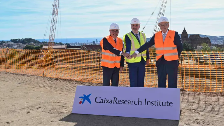 Fundaci&oacute;n "la Caixa" ha colocado la primera piedra del Caixa Research Institute. CEDIDA