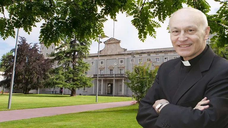 El sacerdote Antonio Aranda, profesor em&eacute;rito de la Facultad de Teolog&iacute;a de la Universidad de Navarra. CEDIDA