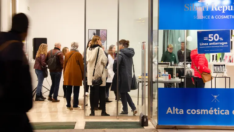 Inauguraci&oacute;n de la tienda ef&iacute;mera de Sibari Republic sen Carlos III en Pamplona. CEDIDA