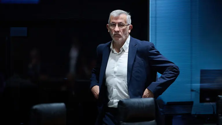 F&eacute;lix Taberna, vicepresidente del Gobierno de Navarra, en el sal&oacute;n de plenos. PABLO LASAOSA