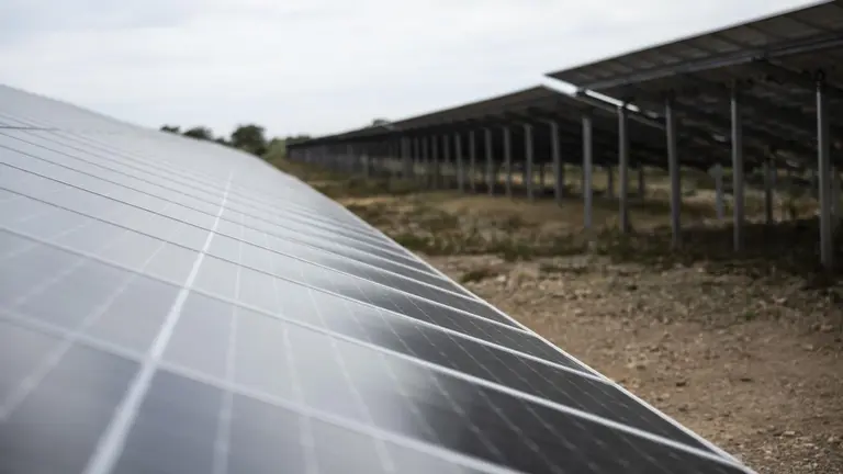 Imagen de archivo de placas solares. - Marcos Cebri&aacute;n - Europa Press - Archivo