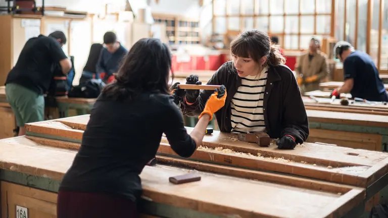 Un centro de FP navarro seleccionado en la VII
Convocatoria de Ayudas de CaixaBank Dualiza. CAIXABANK