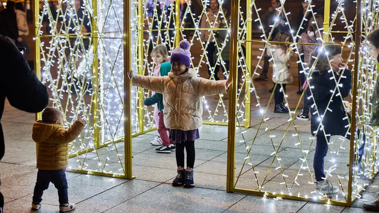 Luces navide&ntilde;as por las calles de Pamplona. I&Ntilde;IGO ALZUGARAY