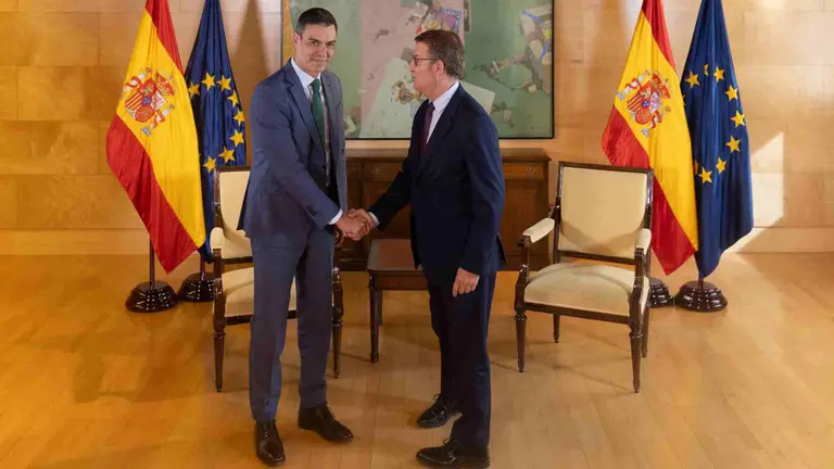 Un encuentro anterior entre Pedro S&aacute;nchez y Alberto N&uacute;&ntilde;ez Feij&oacute;o. EUROPA PRESS