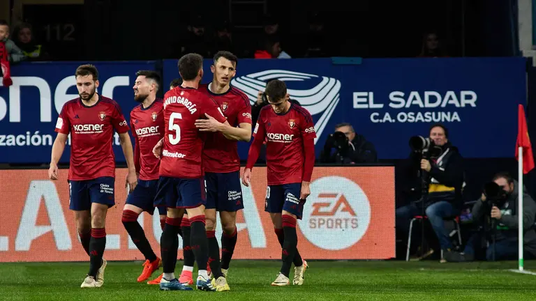 durante el partido de La Liga EA Sports entre CA Osasuna y UD Almer&iacute;a disputado en el estadio de El Sadar en Pamplona. I&Ntilde;IGO ALZUGARAY