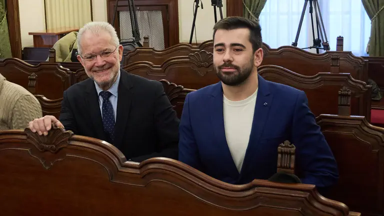 Pleno del Ayuntamiento de Pamplona con la toma de posesi&oacute;n como concejales de Juan Jos&eacute; Echeverr&iacute;a Iriarte y Miguel Matellanes Muruz&aacute;bal, de los grupos municipales de UPN y PSN, respectivamente. I&Ntilde;IGO ALZUGARAY