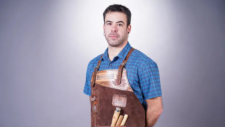 Iosu Redondo, fundador del taller de ebanister&iacute;a Berriwood en Mutilva. CEDIDA