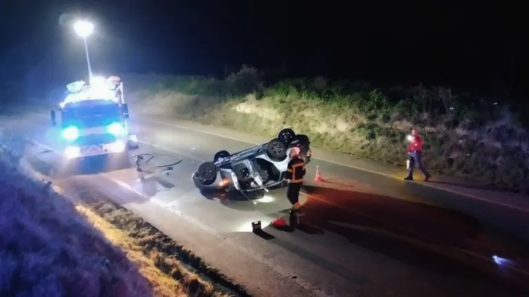 Imagen del lugar del accidente en el que ha resultado herido grave un joven. BOMBEROS DE NAVARRA
