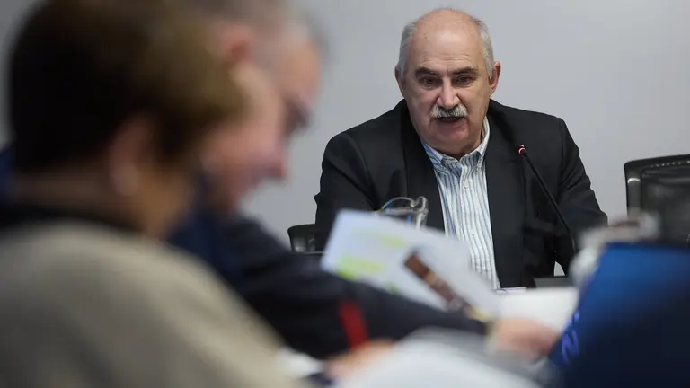 Comparecencia del consejero de Desarrollo Rural y Medio Ambiente, Jos&eacute; Mar&iacute;a Aierdi, para informar sobre la denuncia a una empresa de Artajona por vertido de residuos t&oacute;xicos. I&Ntilde;IGO ALZUGARAY