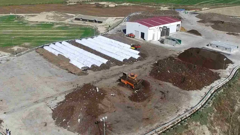 Instalaciones de Ecofert Sansoain en Artajona, la empresa que ha recibido los residuos ilegales. ECOFERT