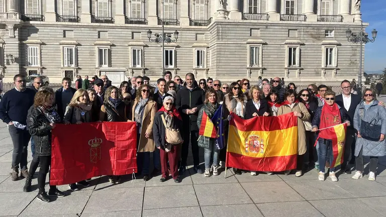 Delegaci&oacute;n del PPN en la concentraci&oacute;n de Madrid contra la ley de amnist&iacute;a. - PPN