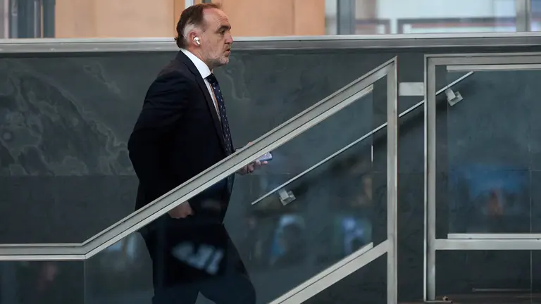 Javier Esparza en Pleno del Parlamento de Navarra. I&Ntilde;IGO ALZUGARAY