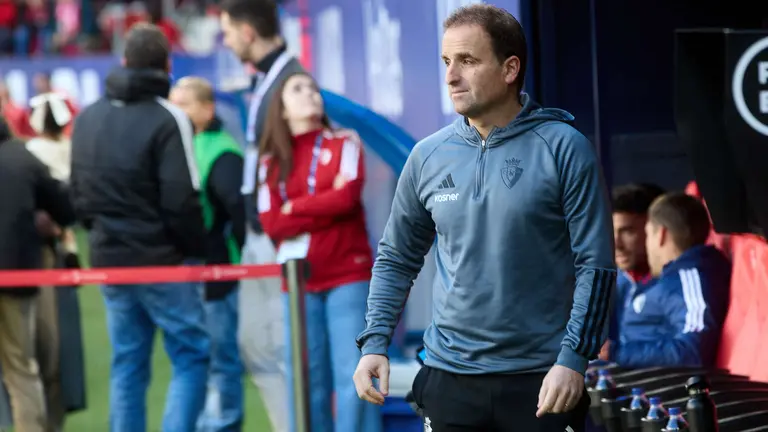 Jagoba Arrasate (entrenador CA Osasuna) durante el partido de La Liga EA Sports entre CA Osasuna y RC Celta disputado en el estadio de El Sadar en Pamplona. I&Ntilde;IGO ALZUGARAY