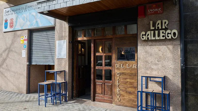 La Lonja del Lar gallego, en la calle San Ferm&iacute;n 4 de Pamplona. I&Ntilde;IGO ALZUGARAY