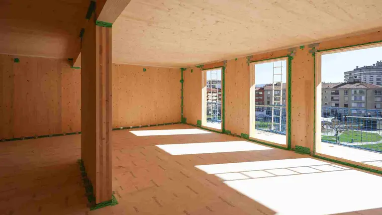 Obras del edificio construido en madera m&aacute;s alto de Navarra. GOBIERNO DE NAVARRA