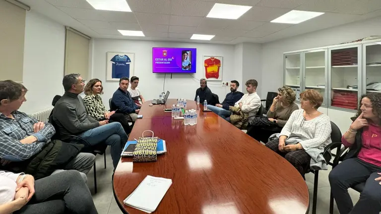 Presentaci&oacute;n del proyecto 'Estar al d&iacute;a' en el Ayuntamiento de Arguedas. CEDIDA