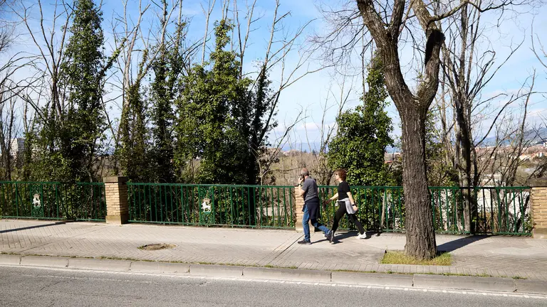 Cuesta de Beloso entre Pamplona y Burlada, donde en breve van a comenzar las obras para el carril bici. I&Ntilde;IGO ALZUGARAY