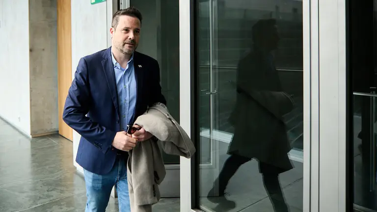 Comparecencia de los consejeros &Oacute;scar Chivite y Jos&eacute; Mari Aierdi en la Comisi&oacute;n de Cohesi&oacute;n Territorial del Parlamento de Navarra para explicar el proyecto de la planta centralizada de fangos de Tudela y su impacto medioambiental en la zona, con la presencia del alcalde de Tudela, Alejandro Toquero. I&Ntilde;IGO ALZUGARAY