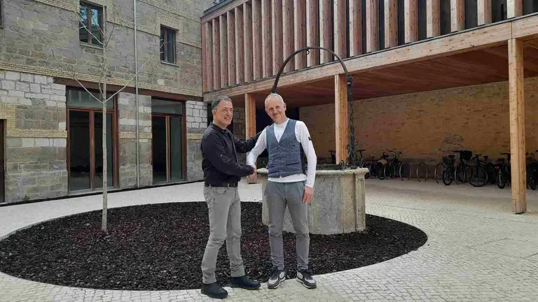 El alcalde de Noain, Sebasti&aacute;n Marco junto al presidente de la Mancomunidad de la Comarca de Pamplona, David Campi&oacute;n. MCP