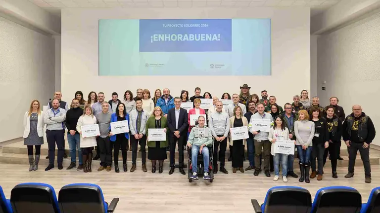 Las asociaciones recogieron su cheque esta semana. VOLKSWAGEN NAVARRA.