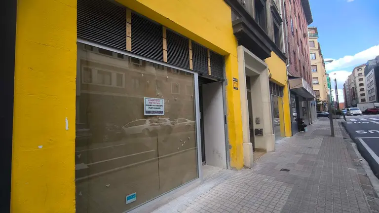 Nuevo local al que se traslada Tocateja, también en la calle Paulino Caballero de Pamplona. L.V.R
