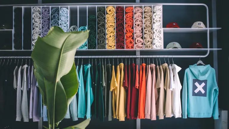 Tienda Blue Banana abre en Pamplona en pleno centro de la capital. Blue Banana Brand