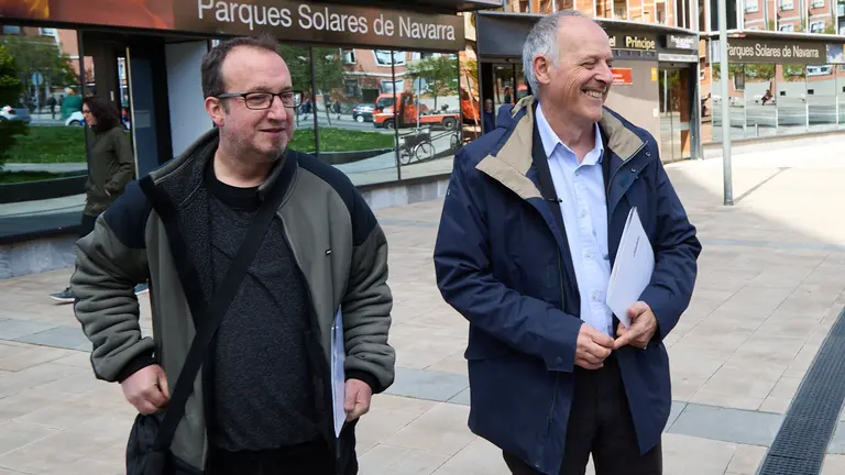 El parlamentario de EH Bildu Adolfo Araiz y el alcalde de Baztan, Fernando Anbustegi, realizan declaraciones sobre el proyecto de explotaci&oacute;n minera de Artesiaga. I&Ntilde;IGO ALZUGARAY