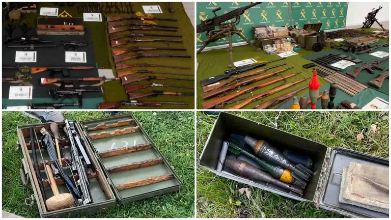 Imagen de las centenares de armas intervenidas. GUARDIA CIVIL