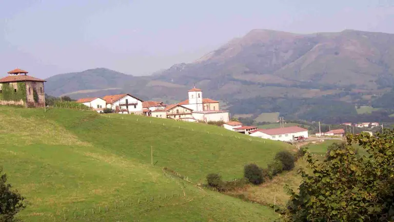 Azpilicueta en el Valle del Baztán.  JANFRI / WIKIPEDIA