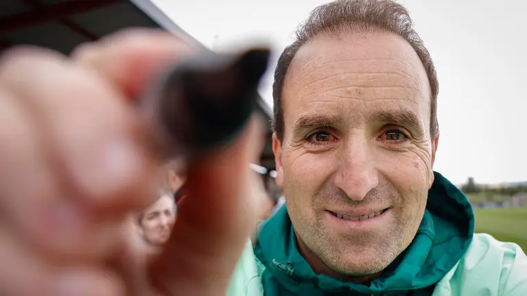 Osasuna ha completado este jueves por la ma&ntilde;ana en las instalaciones de la Ciudad Deportiva de Tajonar su pen&uacute;ltimo entrenamiento de la temporada, el &uacute;ltimo con las puertas abiertas al p&uacute;blico de Jagoba Arrasate como preparador del conjunto navarro tras seis temporadas en el banquillo. EFE/ Villar L&oacute;pez