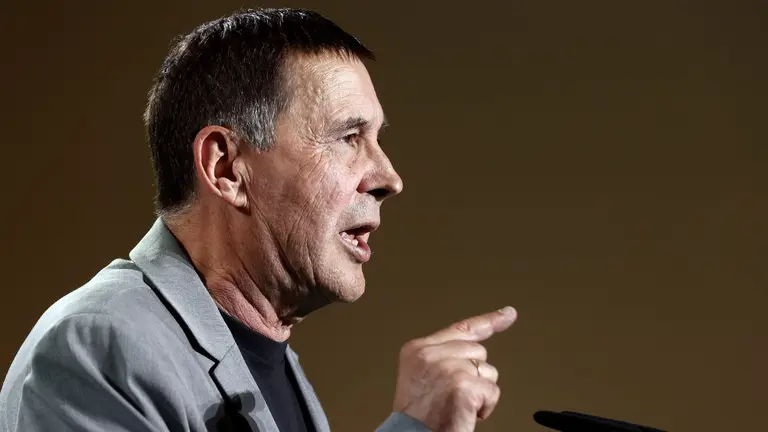 El coordinador general de EH Bildu, Arnaldo Otegi, en un acto en Pamplona dentro de la campa&ntilde;a de las elecciones europeas. EFE / JES&Uacute;S DIGES