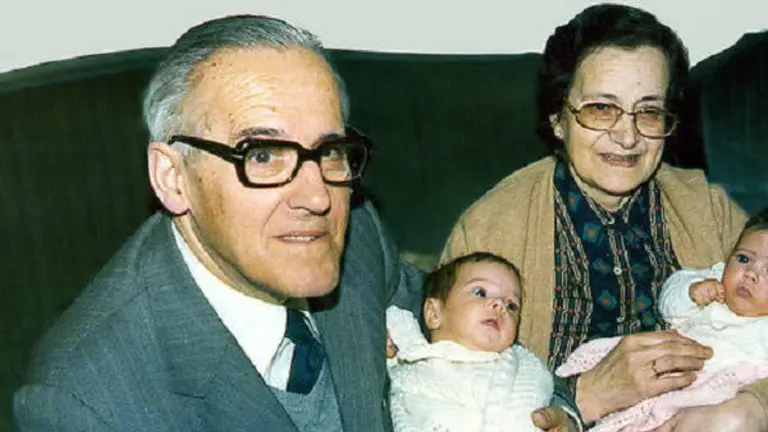 El matrimonio Ortiz de Land&aacute;zuri.