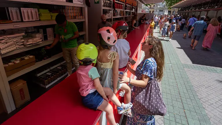 T&oacute;mbola de Caritas, en el Paseo de Sarasate de Pamplona. I&Ntilde;IGO ALZUGARAY