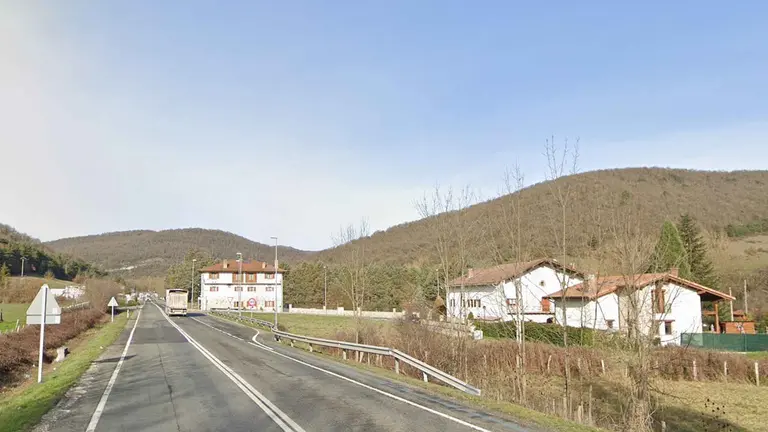 La N-121-A a su paso por Burutáin. GOOGLEMAPS