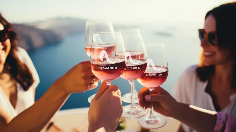 El Roseteo, un movimiento de la D.O Navarra que pretende impulsar el vino rosado. CEDIDA