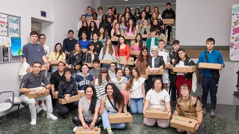 Los 64 premiados recogieron sus galardones en la Casa de la Juventud. Ayuntamiento de Pamplona