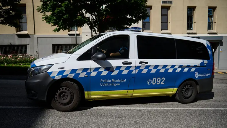 Furg&oacute;n de Polic&iacute;a Municipal de Pamplona. PABLO LASAOSA
