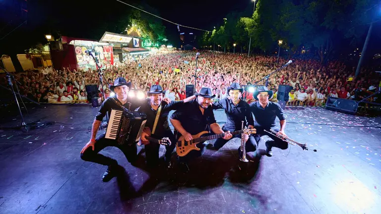 Concierto de Puro Relajo en San Ferm&iacute;n 2024 en Antoniutti. PURO RELAJO