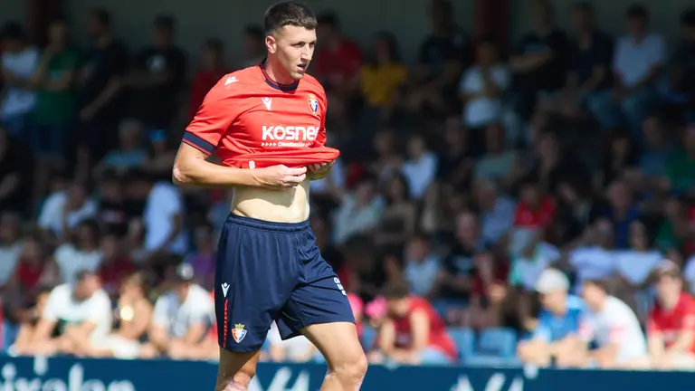 Primer partido amistoso de la era Vicente Moreno en Osasuna, entre el equipo rojillo y Osasuna Promesas disputado en las instalaciones de Tajonar. IÑIGO ALZUGARAY