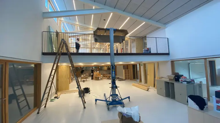 Una imagen tomada durante el desarrollo de las obras en el colegio p&uacute;blico de Ab&aacute;rzuza. GOBIERNO DE NAVARRA