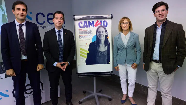 Presentaci&oacute;n de la campa&ntilde;a 'CAMVIO. Renovando ra&iacute;ces', orientada a fomentar y facilitar el traspaso de comercios, con la presencia de Inmaculada Elcano, gerente de la Asociaci&oacute;n de Comerciantes de Navarra; Pablo Ezcurra, director general de Comercio y Consumo; Ricardo Go&ntilde;i, director de Relaci&oacute;n Institucionales de Caja Rural de Navarra; y Mikel Irujo, consejero de Industria y de Transici&oacute;n Ecol&oacute;gica y Digital Empresarial. I&Ntilde;IGO ALZUGARAY