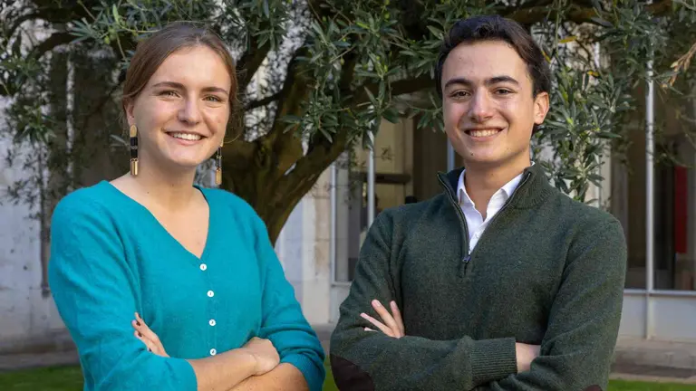 Almudena Ucl&eacute;s Land&iacute;n y Nicol&aacute;s Est&eacute;vez Barco han sido elegidos respectivamente delegada y subdelegado de la Universidad de Navarra para el curso 2024/25. UNIVERSIDAD DE NAVARRA