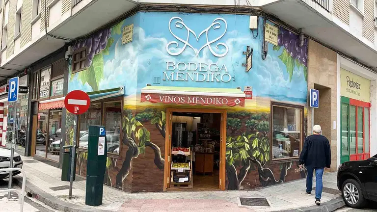 Tienda Bodegas Mendiko en Pamplona. Navarra.com