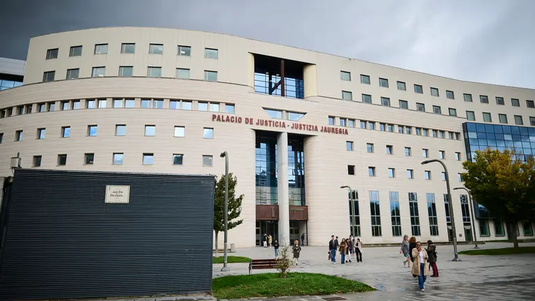 Vista del Palacio de Justicia en Pamplona. PABLO LASAOSA