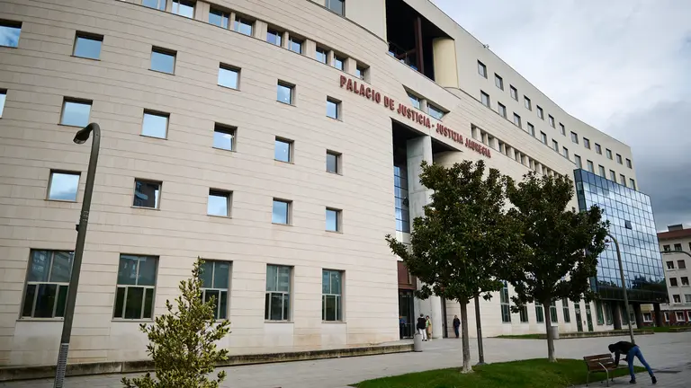 Vista del Palacio de Justicia en Pamplona. PABLO LASAOSA