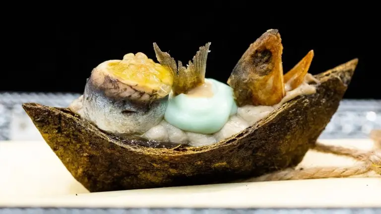 Laura Herrera y Gorka Aginaga con &ldquo;Itsasantxoa&rdquo;, campeones 2020. CEDIDA